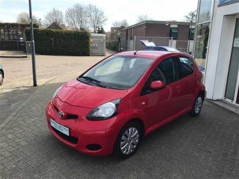 Toyota Aygo - 1.0-12V Comfort / Airco / 5 Deurs / APK / - 1