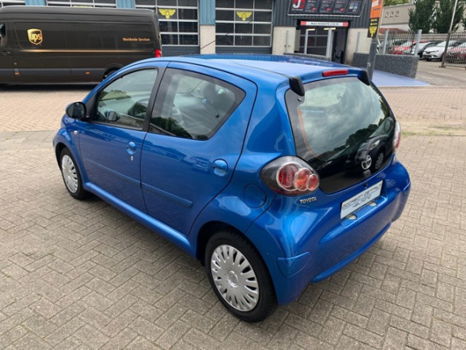 Toyota Aygo - 1.0-12V Dynamic Blue / Airco / APK / 5 Deurs / - 1