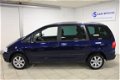 Volkswagen Sharan - 2.0 Trendline / PDC V+A / STOELVERW. / 7 PERSOONS / 16'' / +++ - 1 - Thumbnail