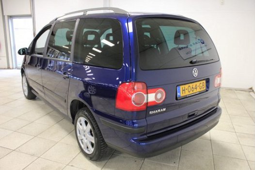 Volkswagen Sharan - 2.0 Trendline / PDC V+A / STOELVERW. / 7 PERSOONS / 16'' / +++ - 1