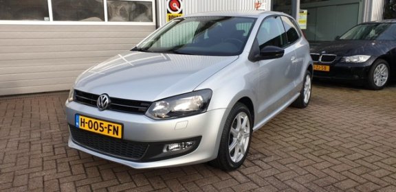 Volkswagen Polo - 1.2 Easyline Style uitvoering Airco Alcantara - 1