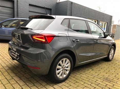 Seat Ibiza - 1.0 TSI Style matrix-led/navi/carplay/12dkm/nieuwstaat/fabrieksgarantie - 1