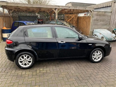 Alfa Romeo 147 - 1.6 T.Spark Progression Apk (19-07-2020) *INRUIL MOGELIJK - 1