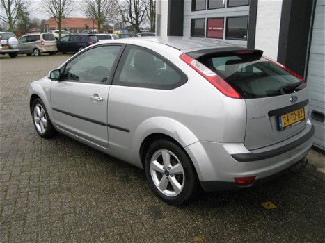 Ford Focus - 1.6 TI-VCT 3D Trend - 1