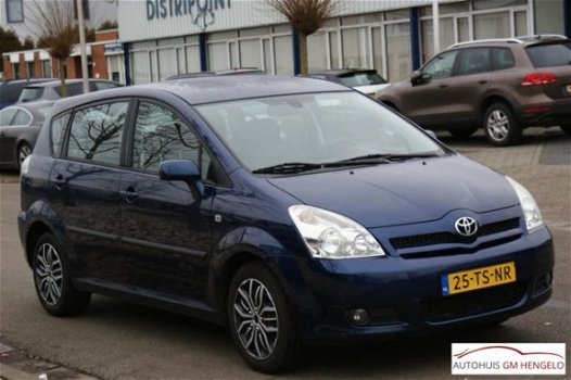 Toyota Corolla Verso - 2.2 D-4D Linea Terra - 1