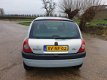 Renault Clio - 1.4 RT Nieuwe apk tot 15-02-2021 - 1 - Thumbnail