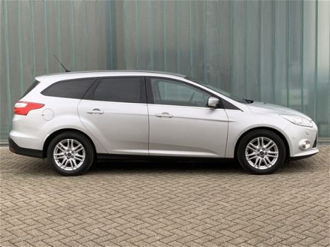 Ford Focus Wagon - 1.0 EcoBoost 125PK Titanium Edition Plus LEER/ NAVIGATIE/ CRUISE CONTROL/ PDC - 1