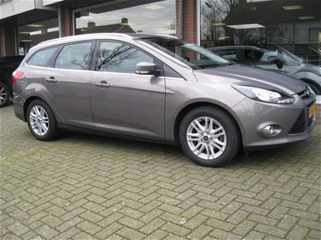 Ford Focus Wagon - 1.0 ECOB.125 PK TITANIUM WAGON/TREKHAAK - 1