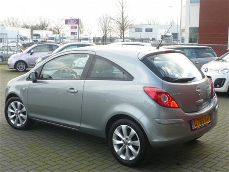 Opel Corsa - 1.4-16V , LM-Velgen, Airco, Zeer Mooi - 1