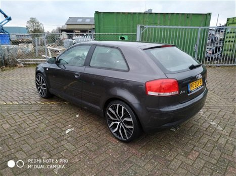 Audi A3 - 2.0 FSI Ambition - 1