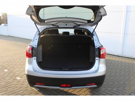 Suzuki SX4 S-Cross - 1.6 Exclusive stop/start Sunroof - 1