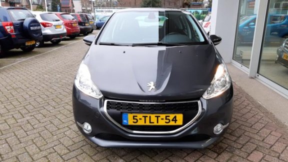 Peugeot 208 - 1.2 e-VTi ENVY AUTOMAAT Navi | Cruise | Clima - 1