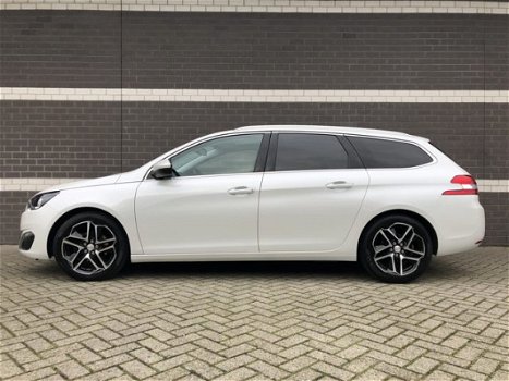 Peugeot 308 - 1.2 PureTech Allure PARKEERHULP VOOR EN ACHTER NAVIGATIESYSTEEM CLIMA AIRCO MIDDENARMS - 1