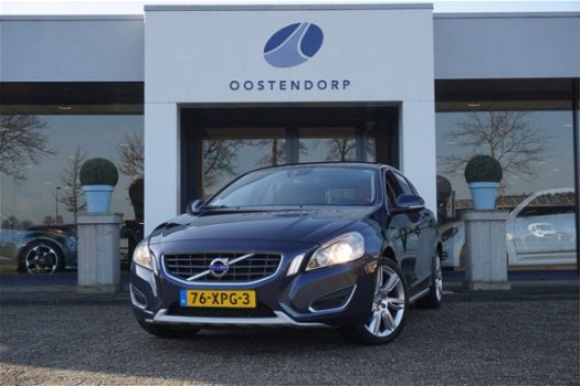 Volvo V60 - 1.6/150pk T3 Momentum|2012|Leder|Navi|18