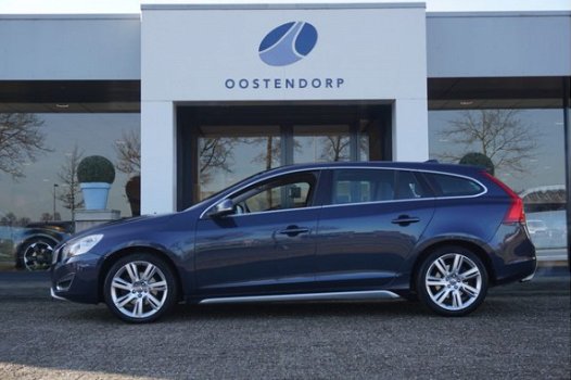 Volvo V60 - 1.6/150pk T3 Momentum|2012|Leder|Navi|18