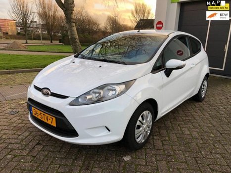 Ford Fiesta - 1.25 Limited Dealer onderhouden/Airco/elek-ramen/Nap/Apk/CV/CD/Zomer/winterbanden - 1