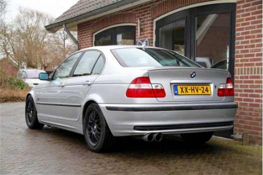 BMW 3-serie - 323i Executive | NAP | AIRCO |RVS UITLAATSYSTEEM - 1