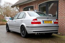 BMW 3-serie - 323i Executive | NAP | AIRCO |RVS UITLAATSYSTEEM