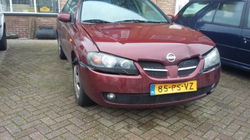Nissan Almera - 1.5 Acenta deze auto heeft een (rijdbare) voorschade