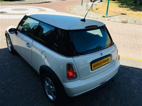 Mini Mini Cooper - 1.6 / AIRCO/ ELEKT.PAKKET/ CV/ VELGEN/ NIEUWE APK - 1