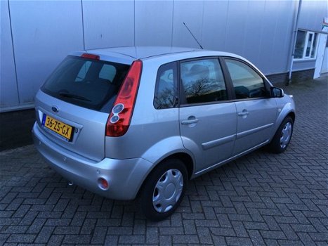 Ford Fiesta - 1.4-16V Futura XL 5DRS Airco Apk Elek Pakket - 1