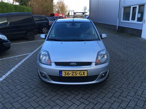 Ford Fiesta - 1.4-16V Futura XL 5DRS Airco Apk Elek Pakket - 1