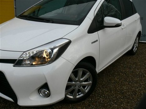 Toyota Yaris - 1.5 Hybrid Executive - 2014 - 63DKM - Navi - Aut - 1