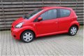 Toyota Aygo - 1.0-12V Comfort 5 deurs / airco / cv - 1 - Thumbnail