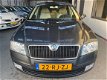 Skoda Octavia - 1.6 Elegance / Nap/ Pdc/ Trekhaak/ 1e eig/ Nieuwstaat - 1 - Thumbnail