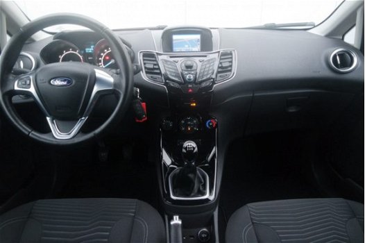 Ford Fiesta - 1.0 80 PK Titanium | Autotelefoonvoorbereiding met bluetooth | Navigatiesysteem | Spra - 1