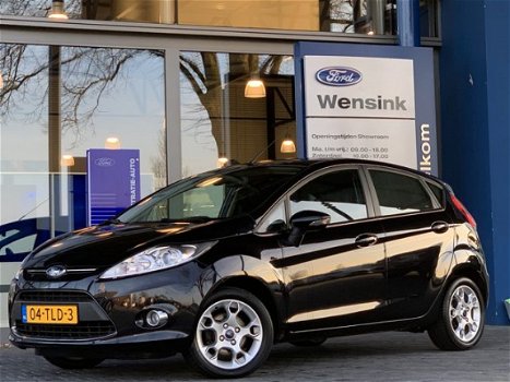 Ford Fiesta - 1.25 Titanium | Cruise Control | Automatische airco | Voorruitverwarming | Aux | 15 in - 1