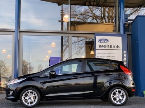 Ford Fiesta - 1.25 Titanium | Cruise Control | Automatische airco | Voorruitverwarming | Aux | 15 in - 1