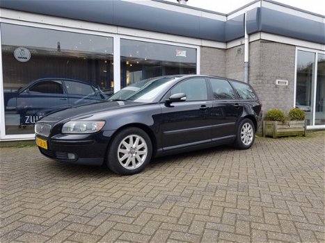 Volvo V50 - 1.8 125pk Kinetic / Leder/ Airco/ Cruise - 1