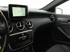 Mercedes-Benz A-klasse - 180 Edition Navigatie 4U3 | Navigatie | 18 Inch | Half Leder