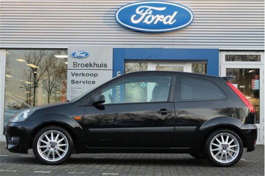 Ford Fiesta - 1.6i 100PK 3DR RALLY EDITION | LAGE KM-STAND | VOL OPTIES | AIRCO | SPOILER | VOORRUIT - 1