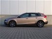 Volvo V40 Cross Country - D3 150pk Aut Summum | Leder | Navigatie | Camera | Xenon | Trekhaak - 1 - Thumbnail