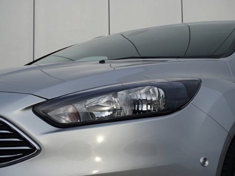 Ford Focus Wagon - 1.5 150PK Titanium Edition | Trekhaak | Navigatie | Parkeersensoren rondom - 1