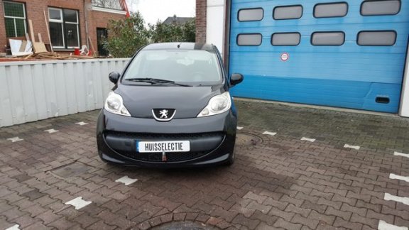 Peugeot 107 - 1.0-12V XS 5 deurs airco dealeronderhouden NAP APK - 1