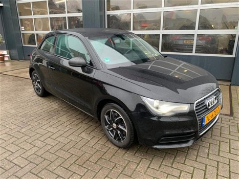 Audi A1 - 1.6 TDI Attraction Pro Line Xenon/Led Business Sport - 1