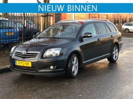 Toyota Avensis Wagon - 2.2 D-4D Executive - 1