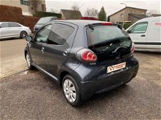 Toyota Aygo - 1.0-12V Comfort Navigator AIRCO 5DEURS ELEC.RAMEN AUX NIEUWE APK