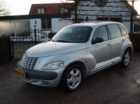 Chrysler PT Cruiser - 2.0-16V Touring *AUTOMAAT*NIEUWE APK*107.000 km - 1