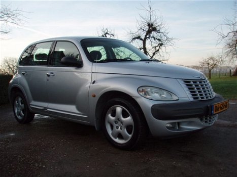 Chrysler PT Cruiser - 2.0-16V Touring *AUTOMAAT*NIEUWE APK*107.000 km - 1