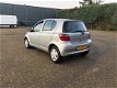 Toyota Yaris - 1.3-16V VVT-i Sol Automaat, Dealer onderhouden, - 1 - Thumbnail