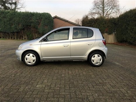 Toyota Yaris - 1.3-16V VVT-i Sol Automaat, Dealer onderhouden, - 1