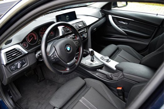 BMW 3-serie Touring - 320d AUT Facelift 163pk Sport LED/Navi+/17inch Origineel NL 1e eigenaar - 1