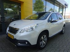 Peugeot 2008 - 1.2 110PK PureTech Allure 1e EIGENAAR / PANO DAK / NAVI / PARK ASSIST