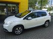 Peugeot 2008 - 1.2 110PK PureTech Allure 1e EIGENAAR / PANO DAK / NAVI / PARK ASSIST - 1 - Thumbnail