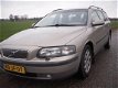 Volvo V70 - 2.4 140PK EDITION II YOUNGTIMER event. met derde bankje 7 pers E - 1 - Thumbnail