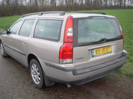 Volvo V70 - 2.4 140PK EDITION II YOUNGTIMER event. met derde bankje 7 pers E - 1